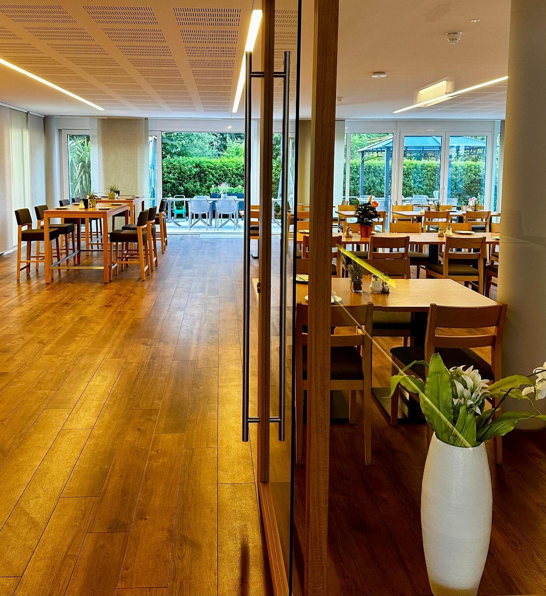 Gaestehaus Gn8 Nocleg ze śniadaniem Rielasingen-Worblingen